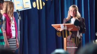 Amy Poehler Is Now Sassing Spelling Bee Contestants for Old Navy